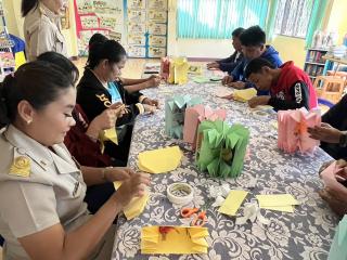 6. โครงการอบรมอาสาสมัครจัดทำสื่อส่งเสริมการอ่าน